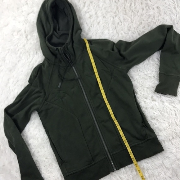 Lululemon Huddle & Hustle Hoodie Camo Green - Picture 6 of 8